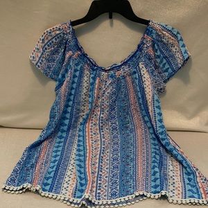 No boundaries Blue/Peach  Printed Blouse. Size XL (15-17)